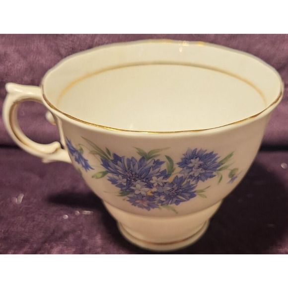 Vintage Colclough Fine Bone China Blue Flowers Teacup Made in England - Picture 1 of 3